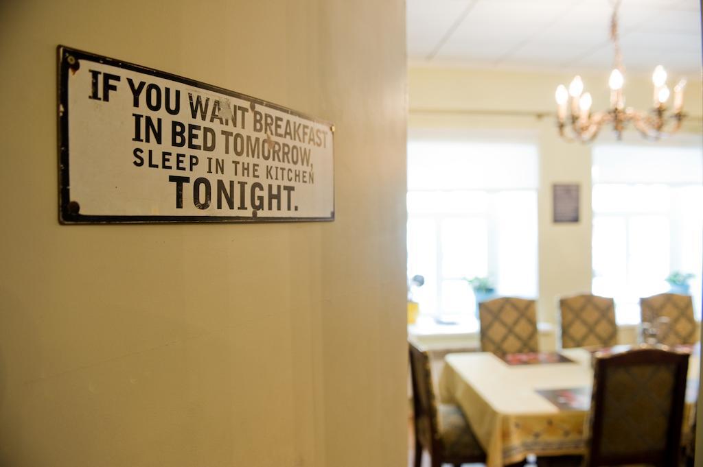 Oldhouse Hostel Tallinn Bagian luar foto